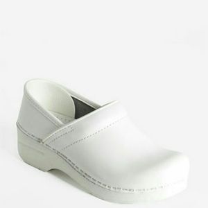 White dankos size 8, 38 narrow